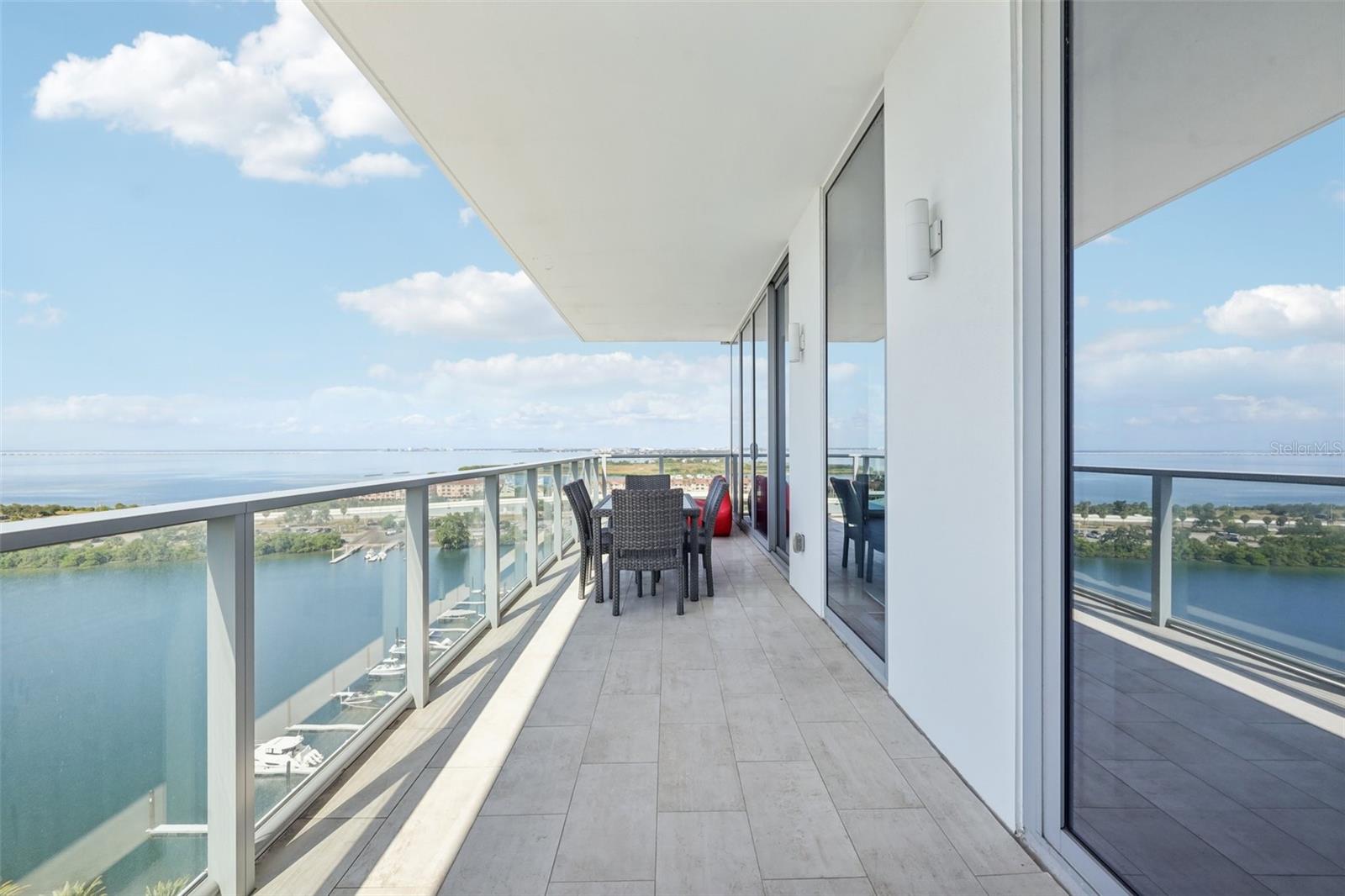 Image 15 of 51 For 5120 Marina Way 14002