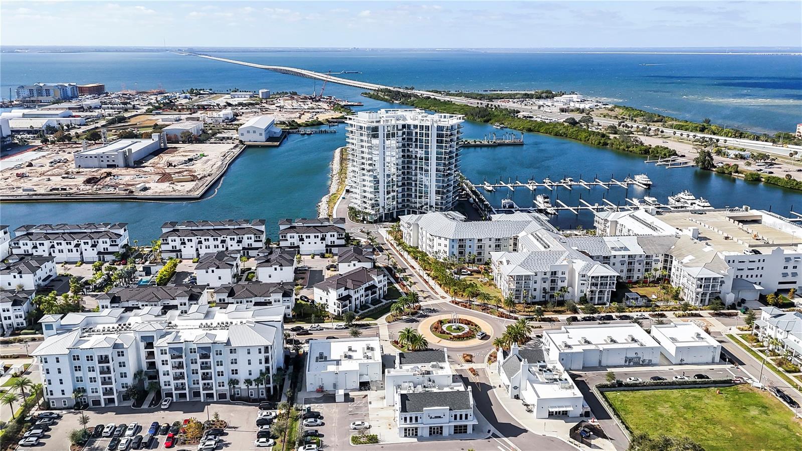 Image 2 of 51 For 5120 Marina Way 14002