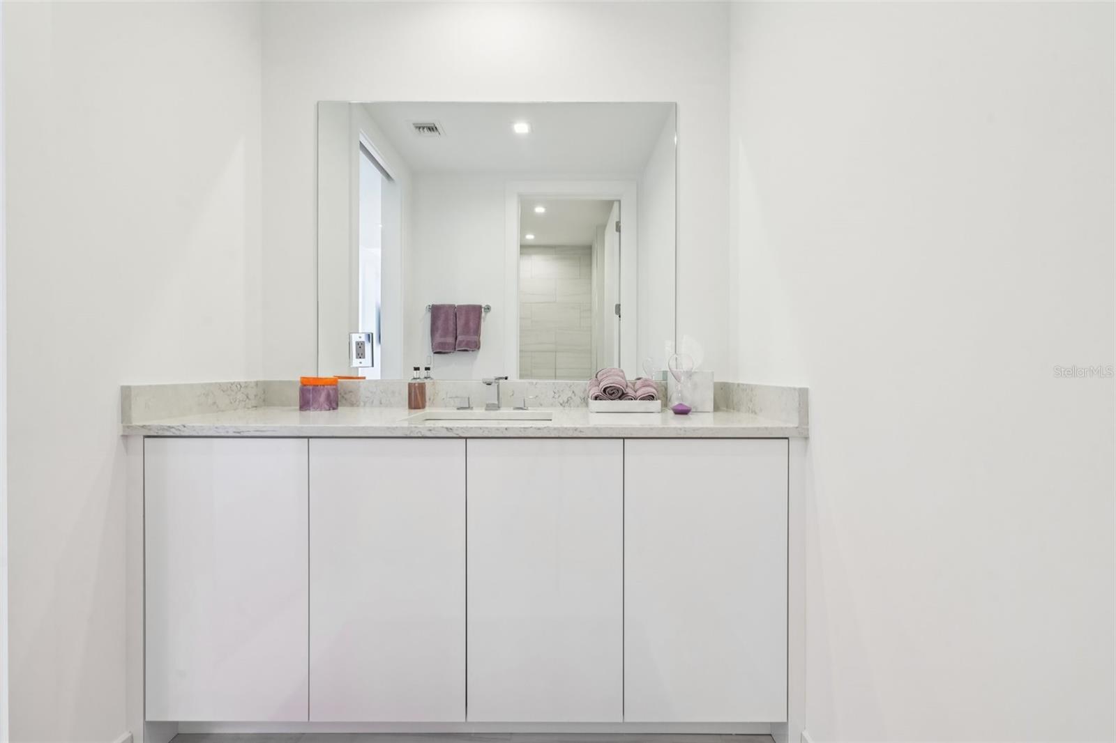 Image 35 of 51 For 5120 Marina Way 14002