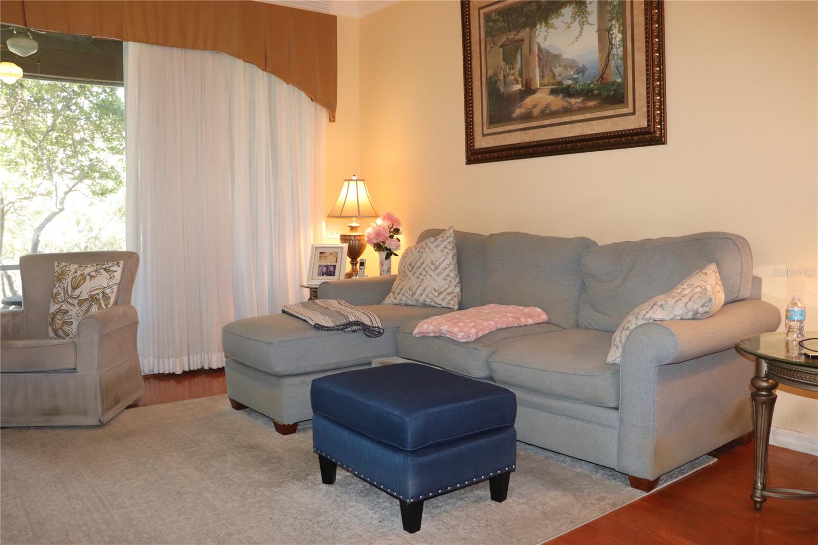 Image 9 of 27 For 3376 Covered Bridge Drive E