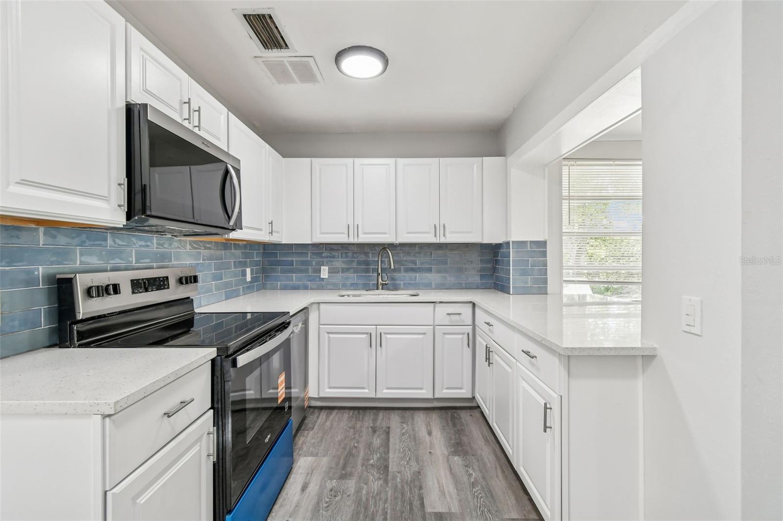 Image 13 of 52 For 1535 Hialeah Street