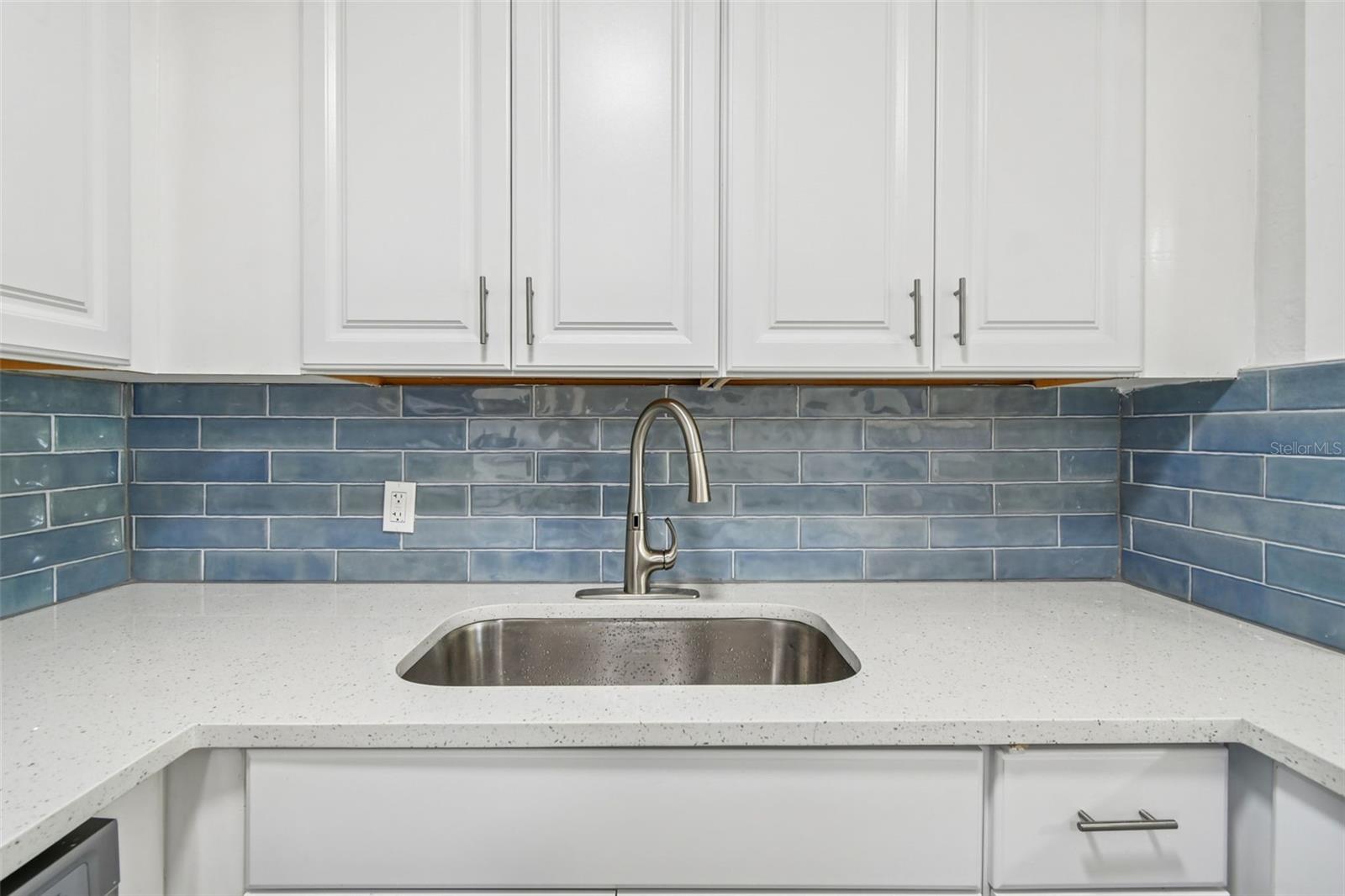 Image 14 of 52 For 1535 Hialeah Street