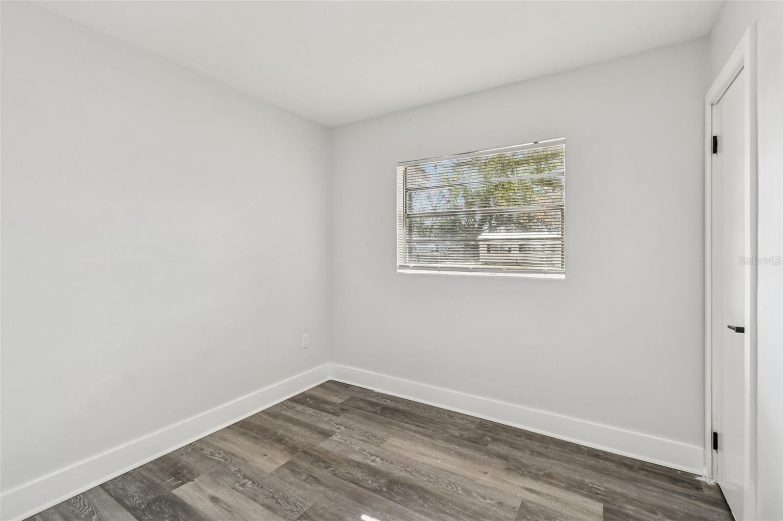 Image 27 of 52 For 1535 Hialeah Street