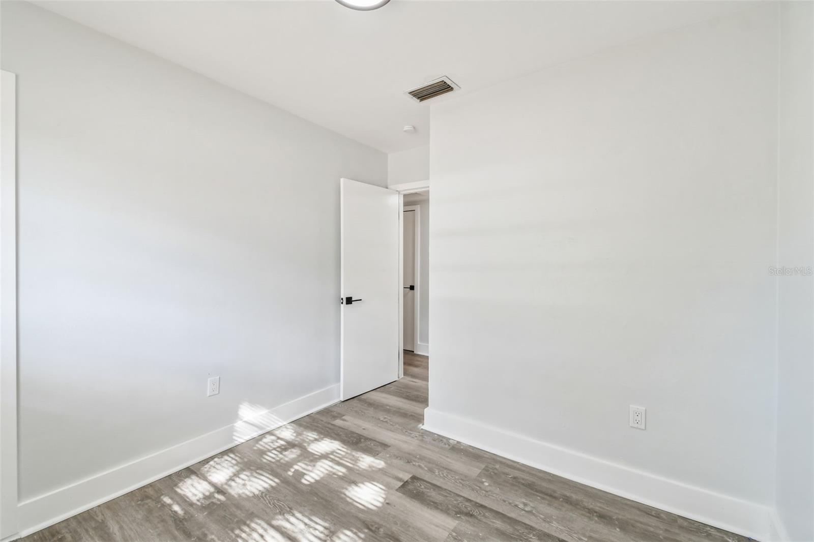 Image 29 of 52 For 1535 Hialeah Street