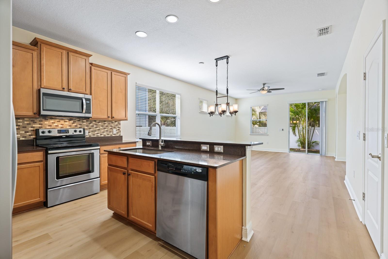 Image 4 of 28 For 7705 Fitzgerald Street