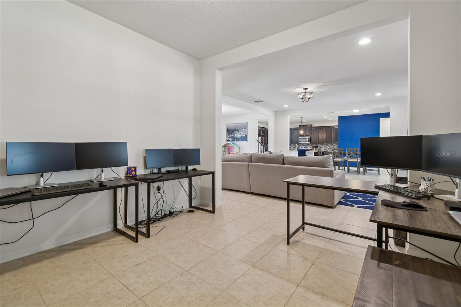 Image 17 of 82 For 2604 Valley Sunset Lane