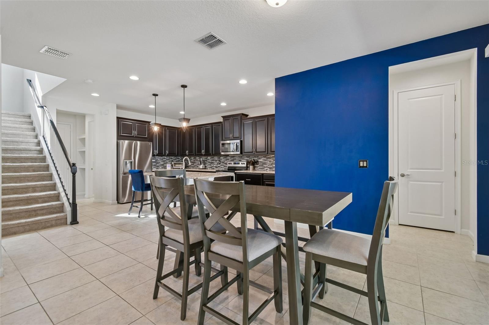 Image 19 of 82 For 2604 Valley Sunset Lane