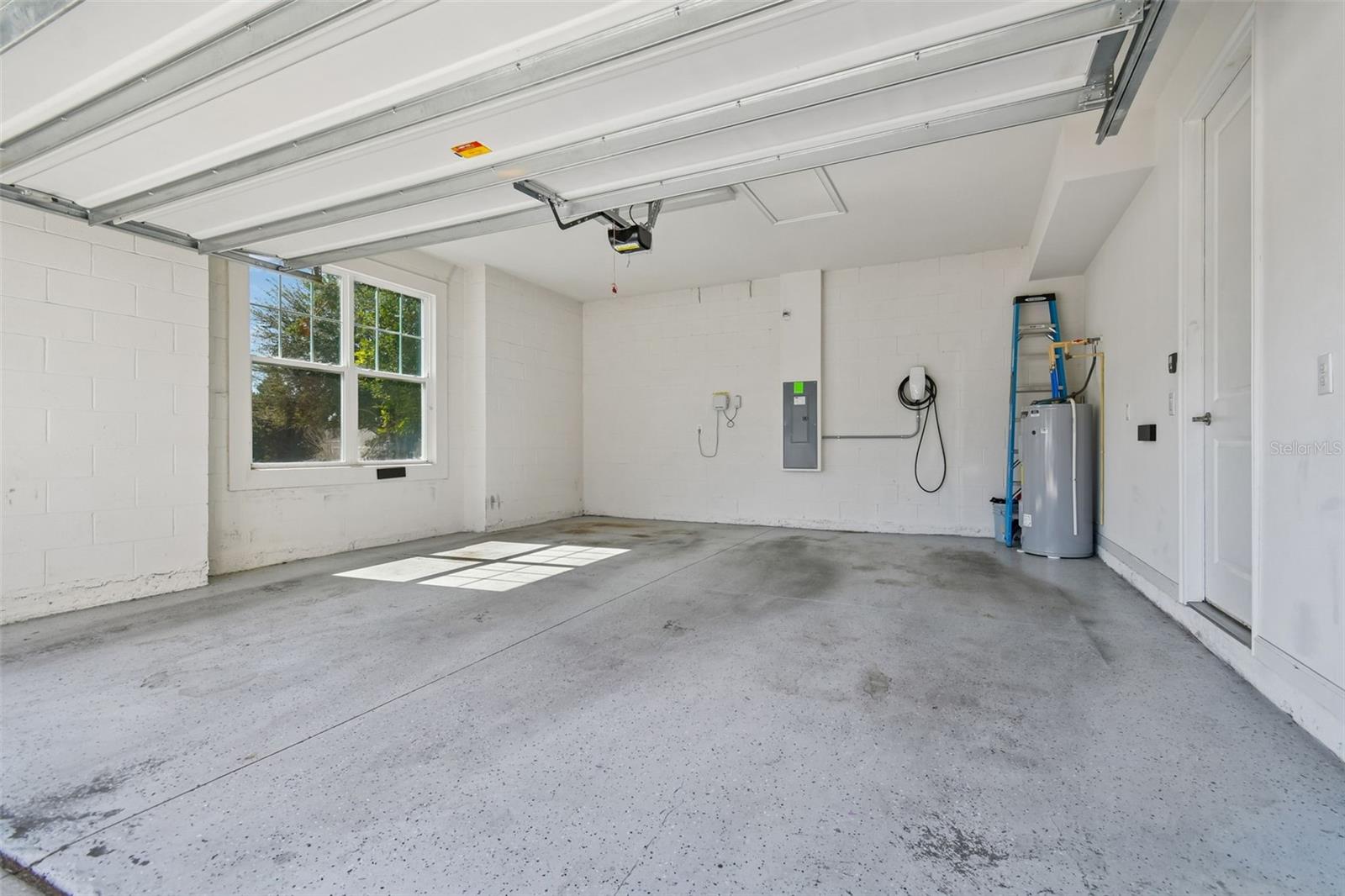 Image 54 of 82 For 2604 Valley Sunset Lane