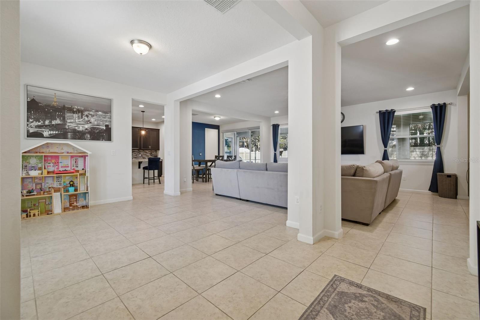 Image 9 of 82 For 2604 Valley Sunset Lane