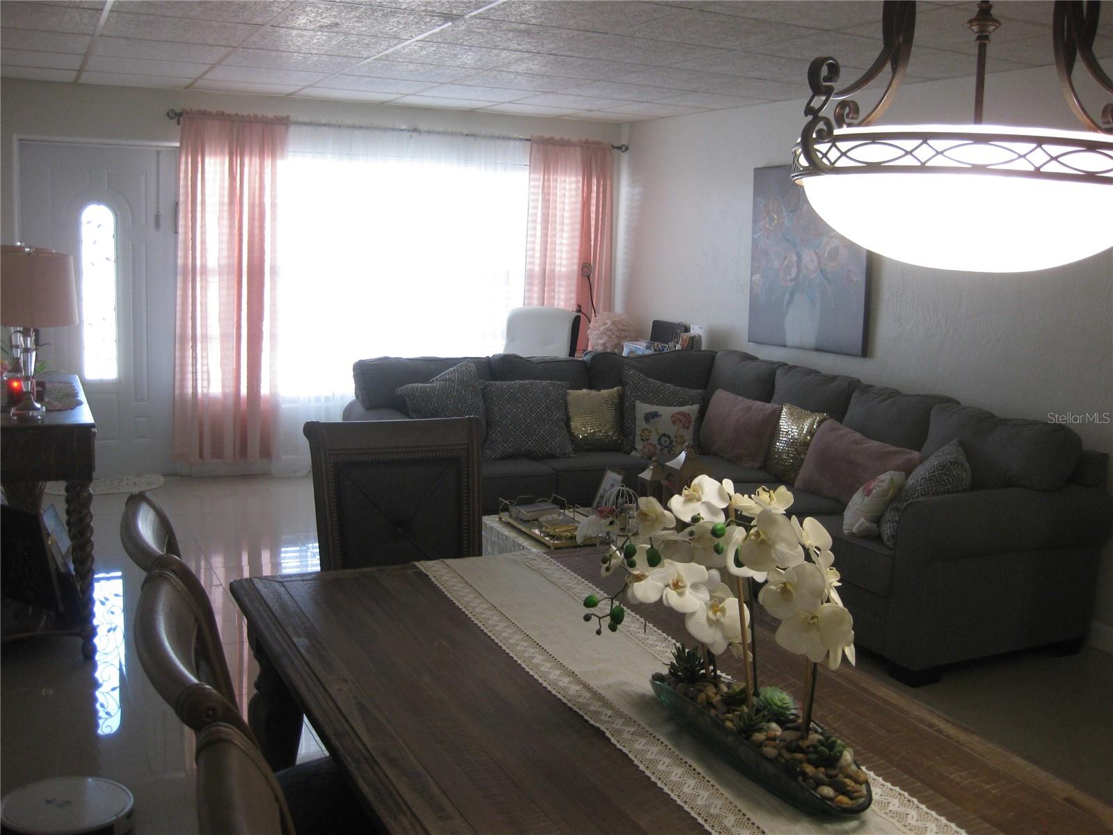 Image 2 of 15 For 5860 43rd Terrace N 1518