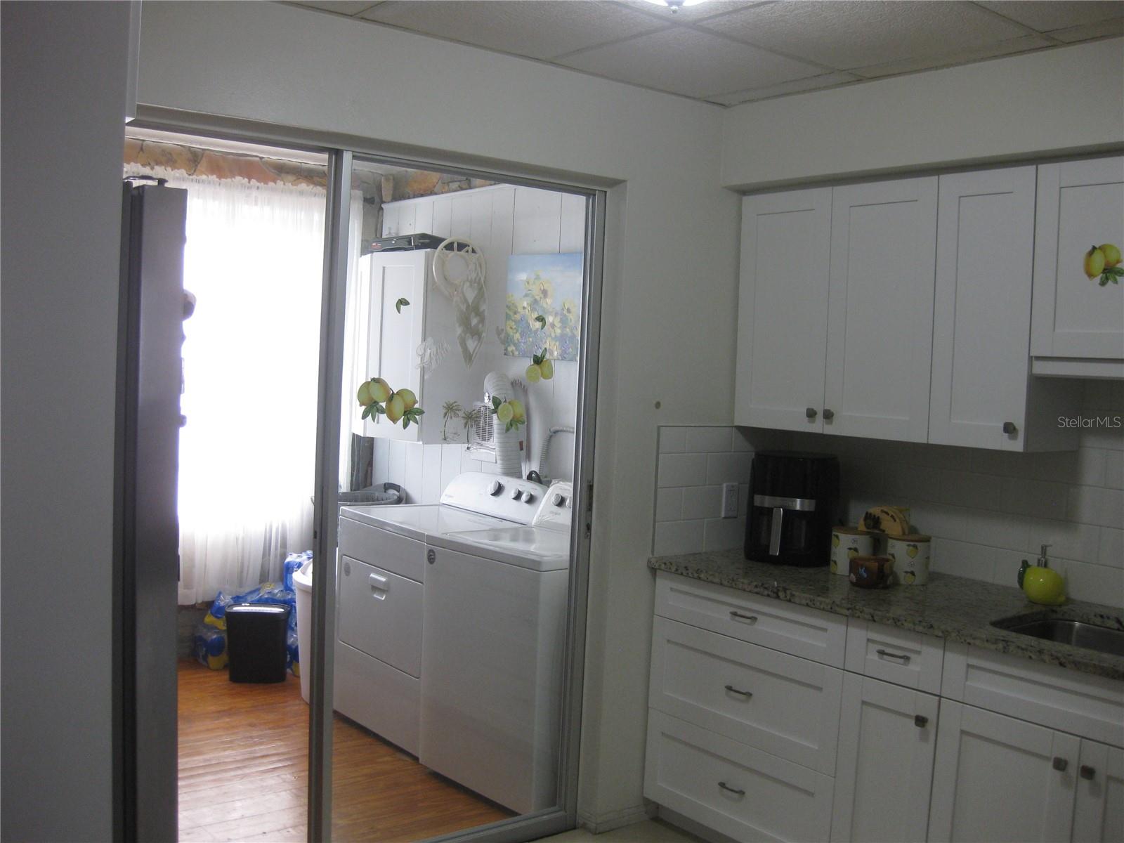 Image 7 of 15 For 5860 43rd Terrace N 1518