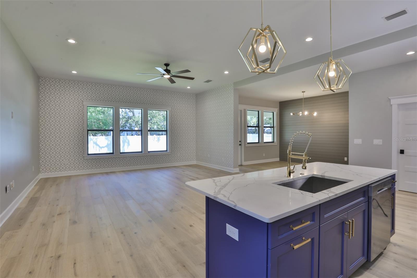 Image 11 of 40 For 6214 Main Avenue