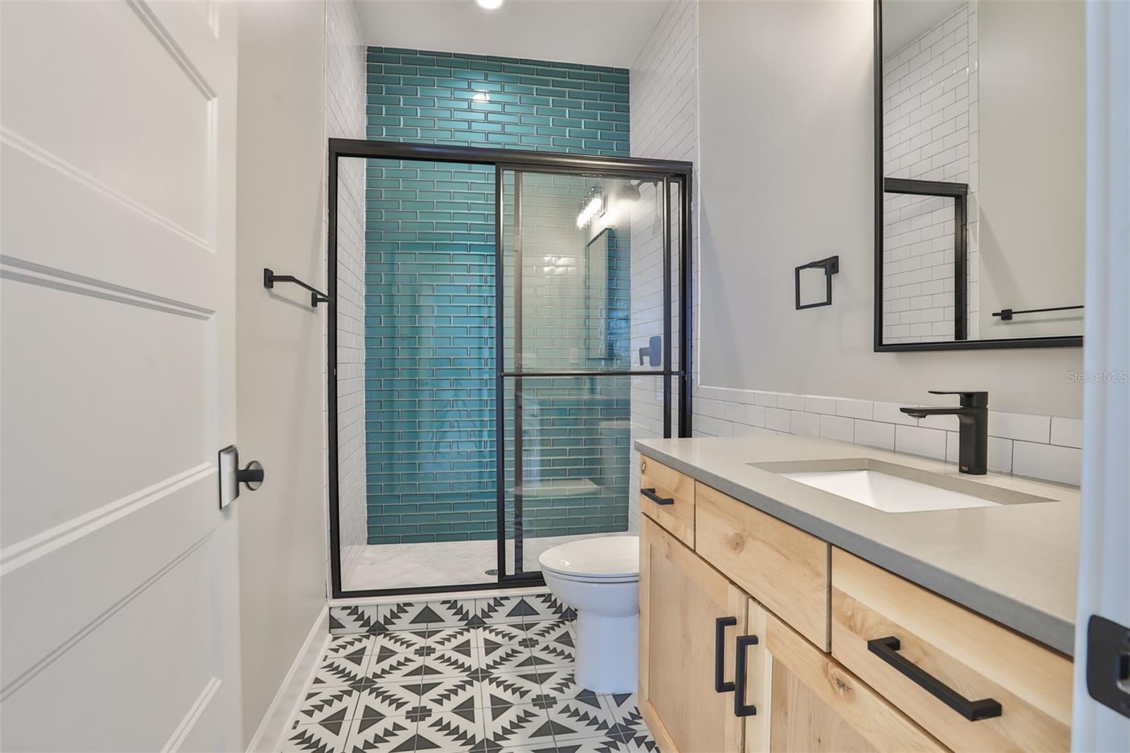 Image 24 of 40 For 6214 Main Avenue