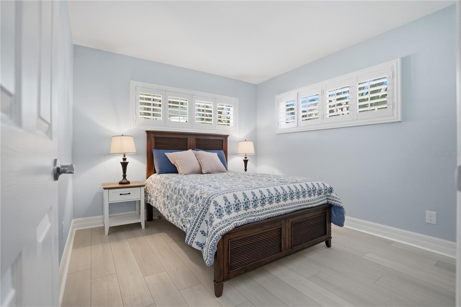 Image 11 of 38 For 2566 Gary Circle 6