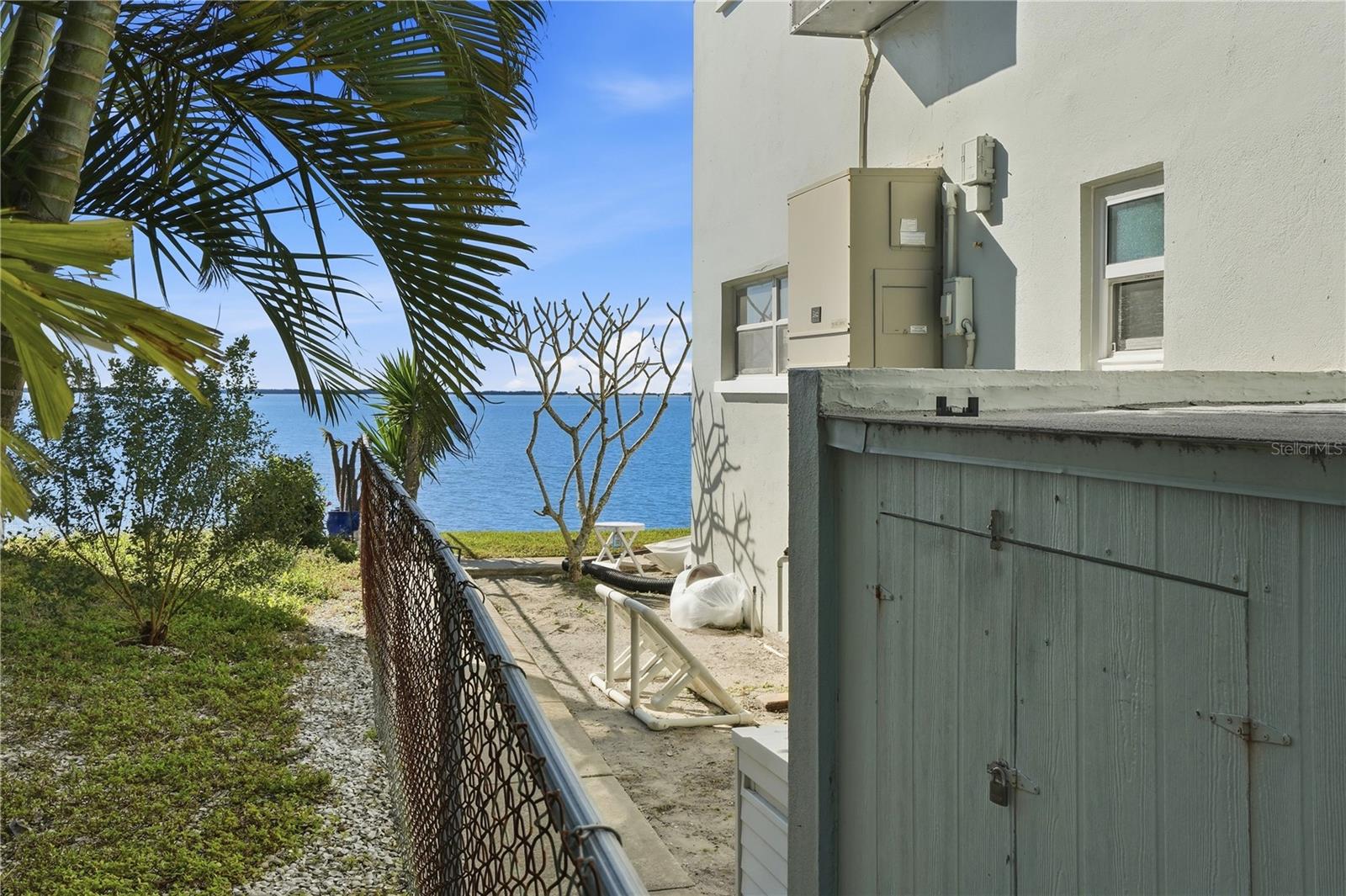 Image 27 of 38 For 2566 Gary Circle 6