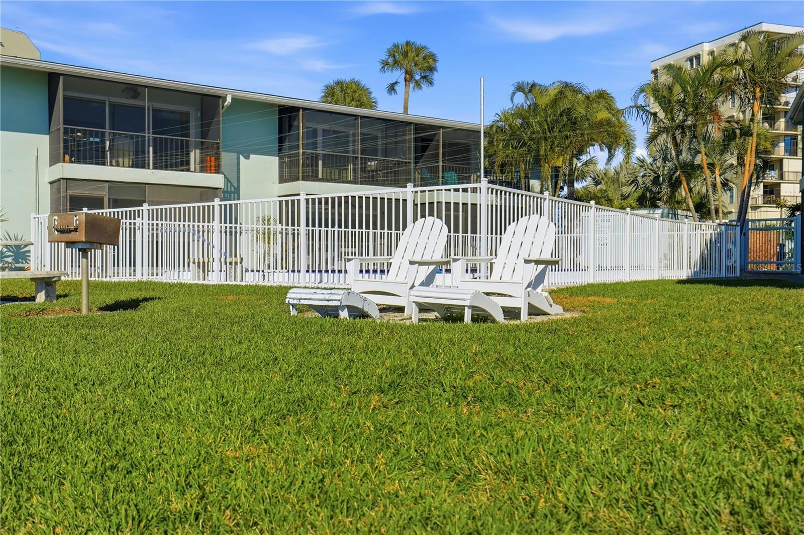 Image 30 of 38 For 2566 Gary Circle 6