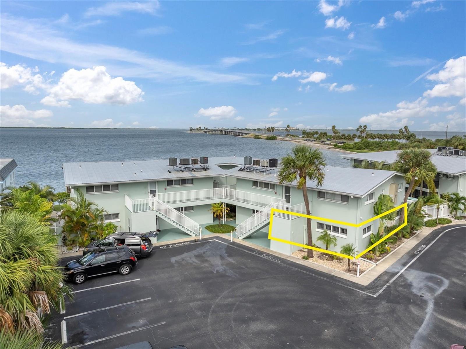 Image 32 of 38 For 2566 Gary Circle 6