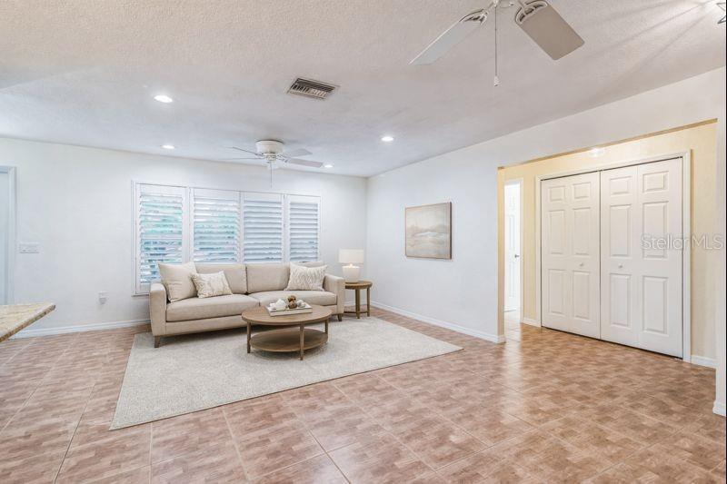 Image 10 of 29 For 22465 Lewiston Avenue