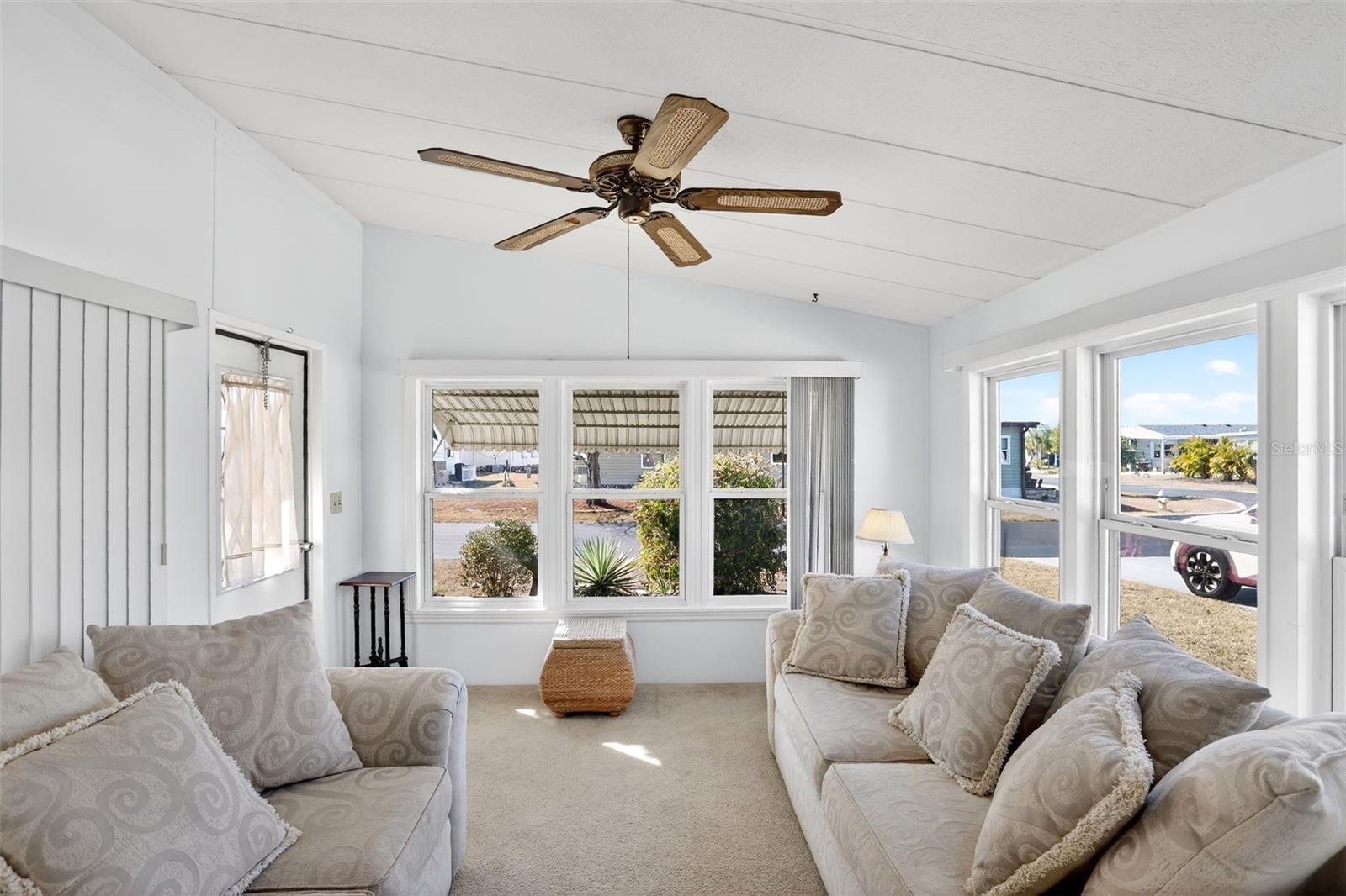 Image 13 of 71 For 855 Iglesia Drive