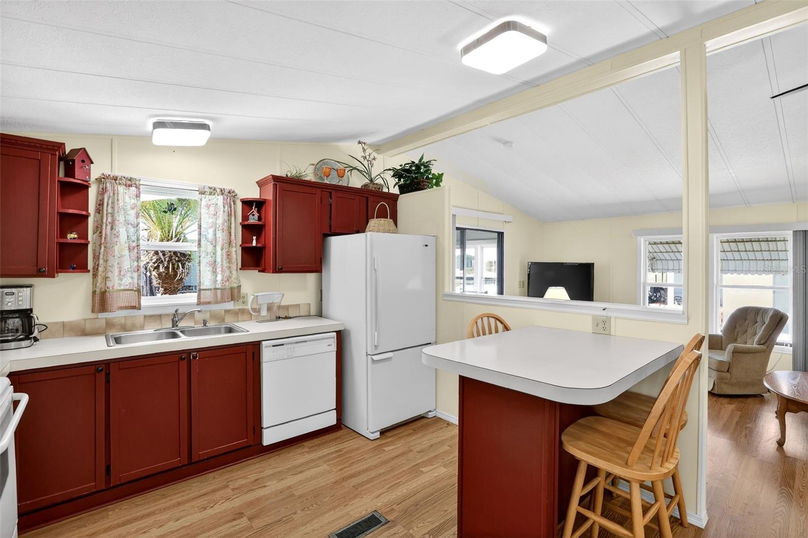 Image 5 of 71 For 855 Iglesia Drive