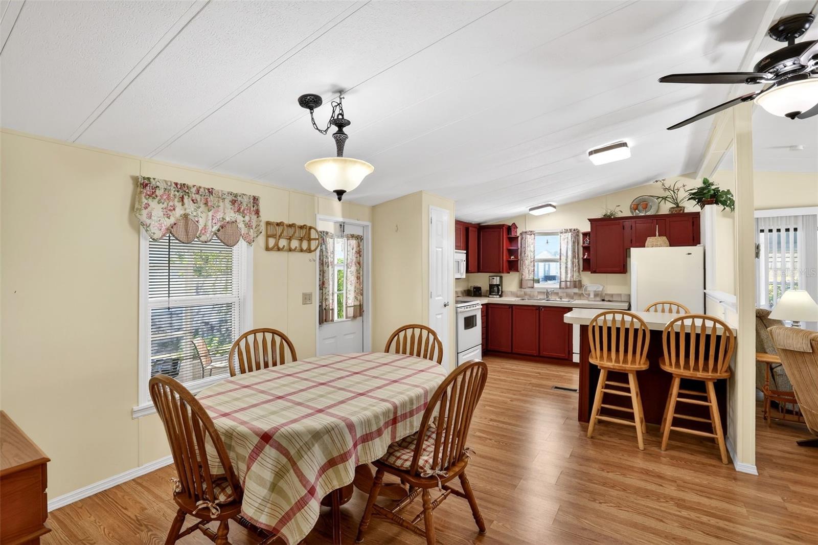Image 8 of 71 For 855 Iglesia Drive