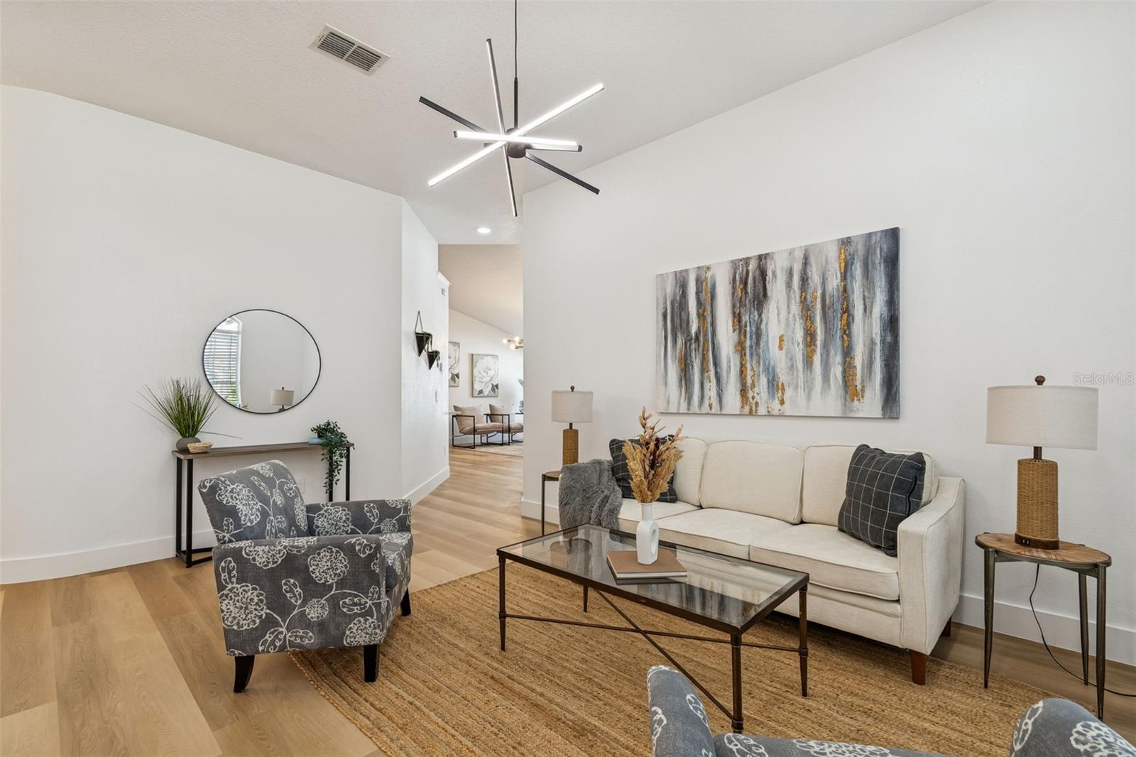 Image 11 of 98 For 8443 Ridgebrook Circle