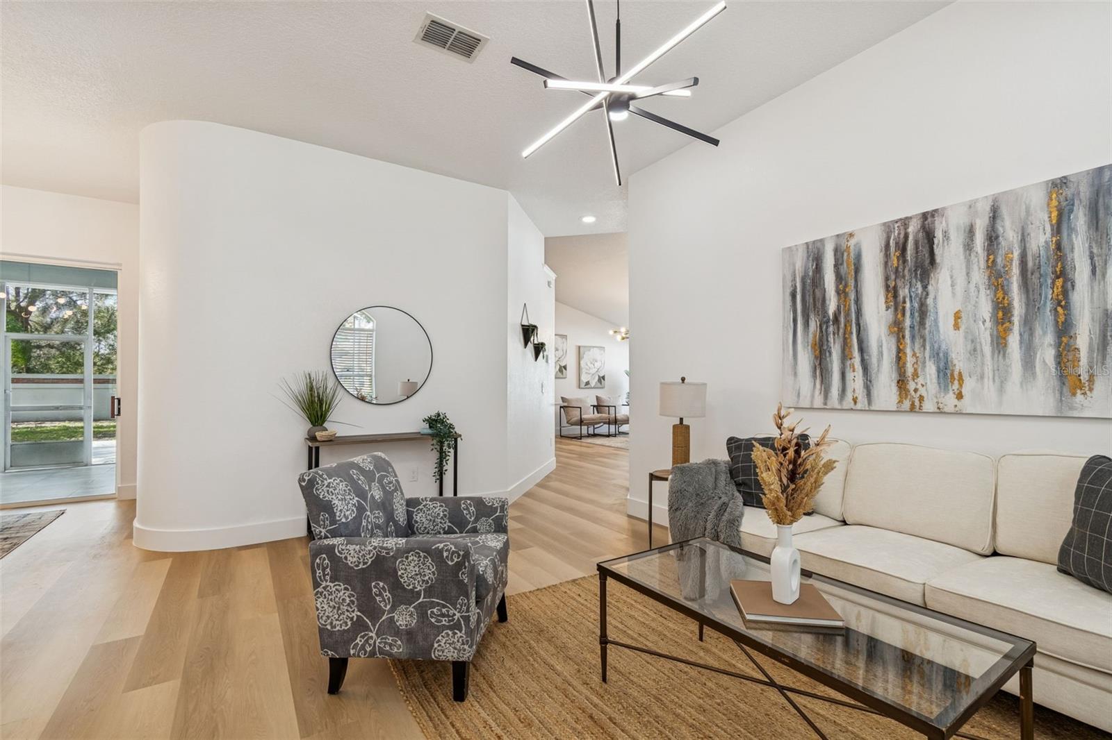 Image 23 of 98 For 8443 Ridgebrook Circle