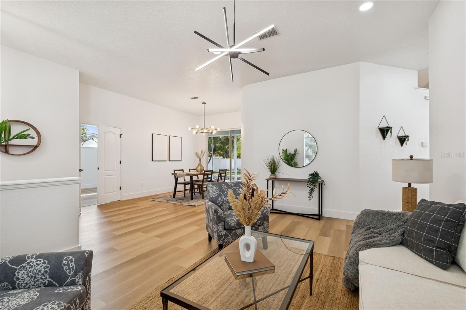 Image 24 of 98 For 8443 Ridgebrook Circle