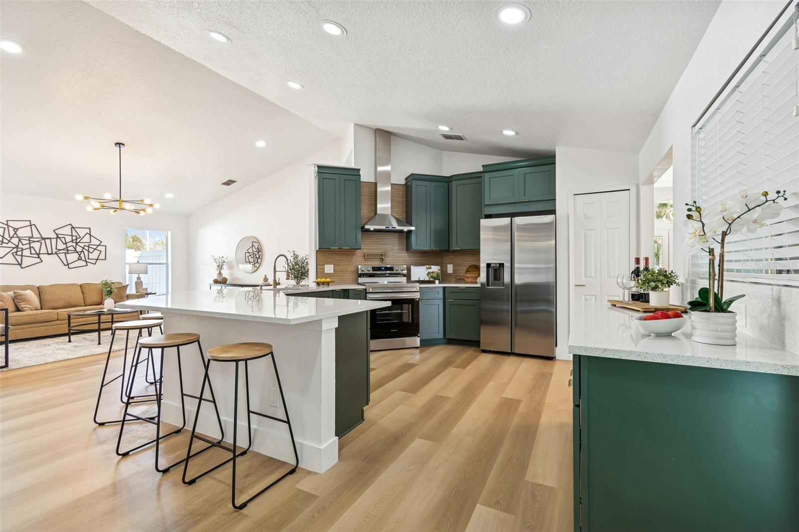 Image 26 of 98 For 8443 Ridgebrook Circle