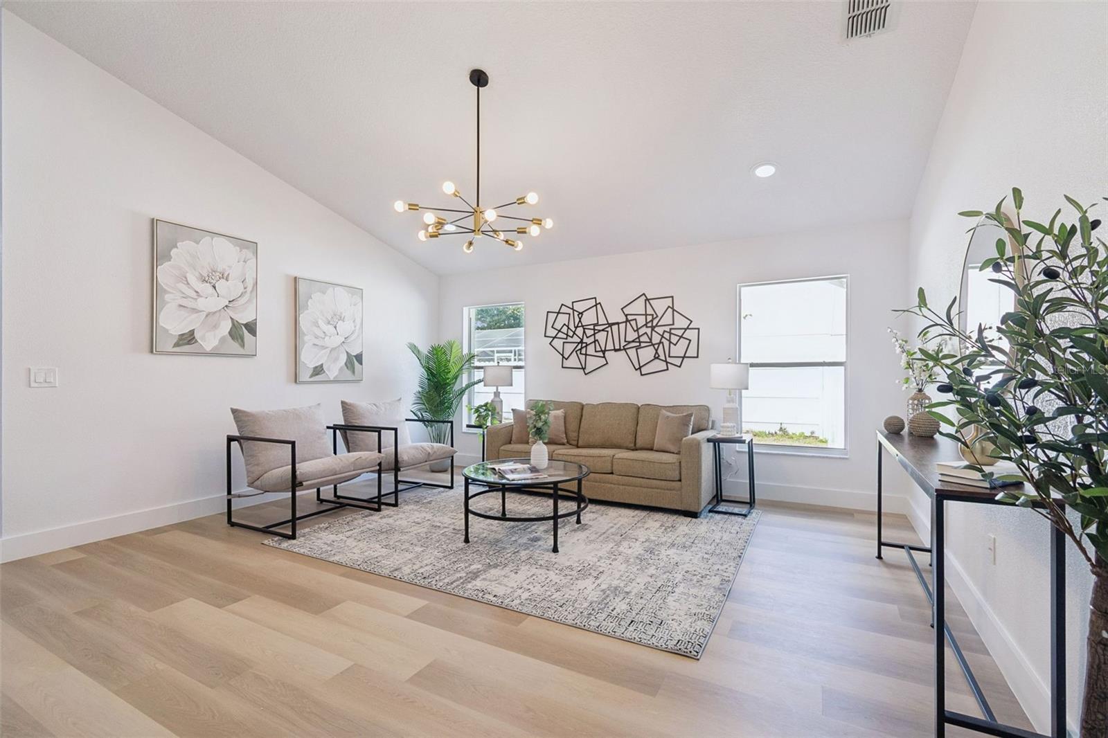 Image 34 of 98 For 8443 Ridgebrook Circle