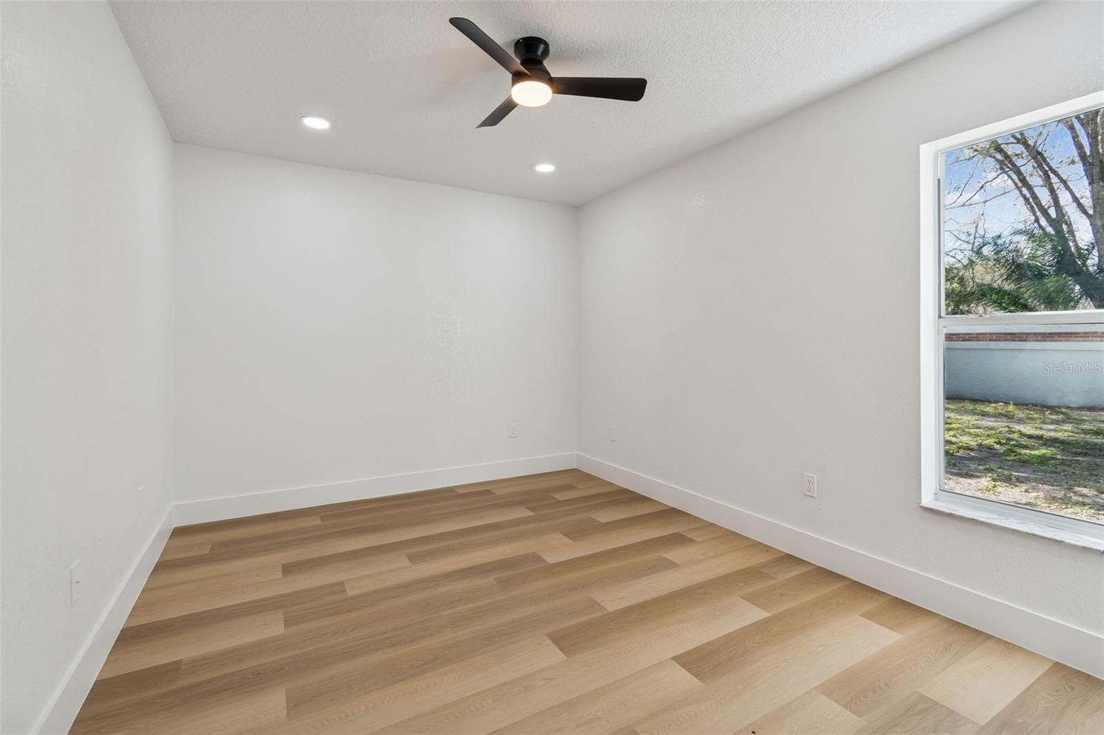 Image 51 of 98 For 8443 Ridgebrook Circle