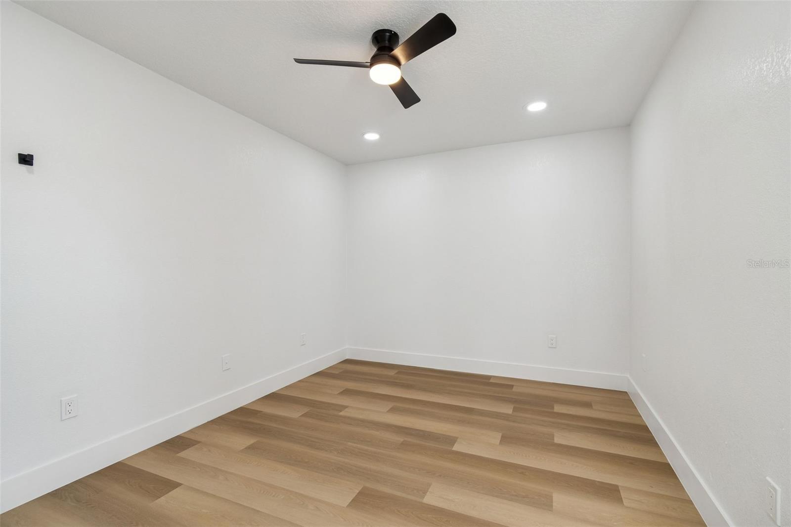 Image 52 of 98 For 8443 Ridgebrook Circle