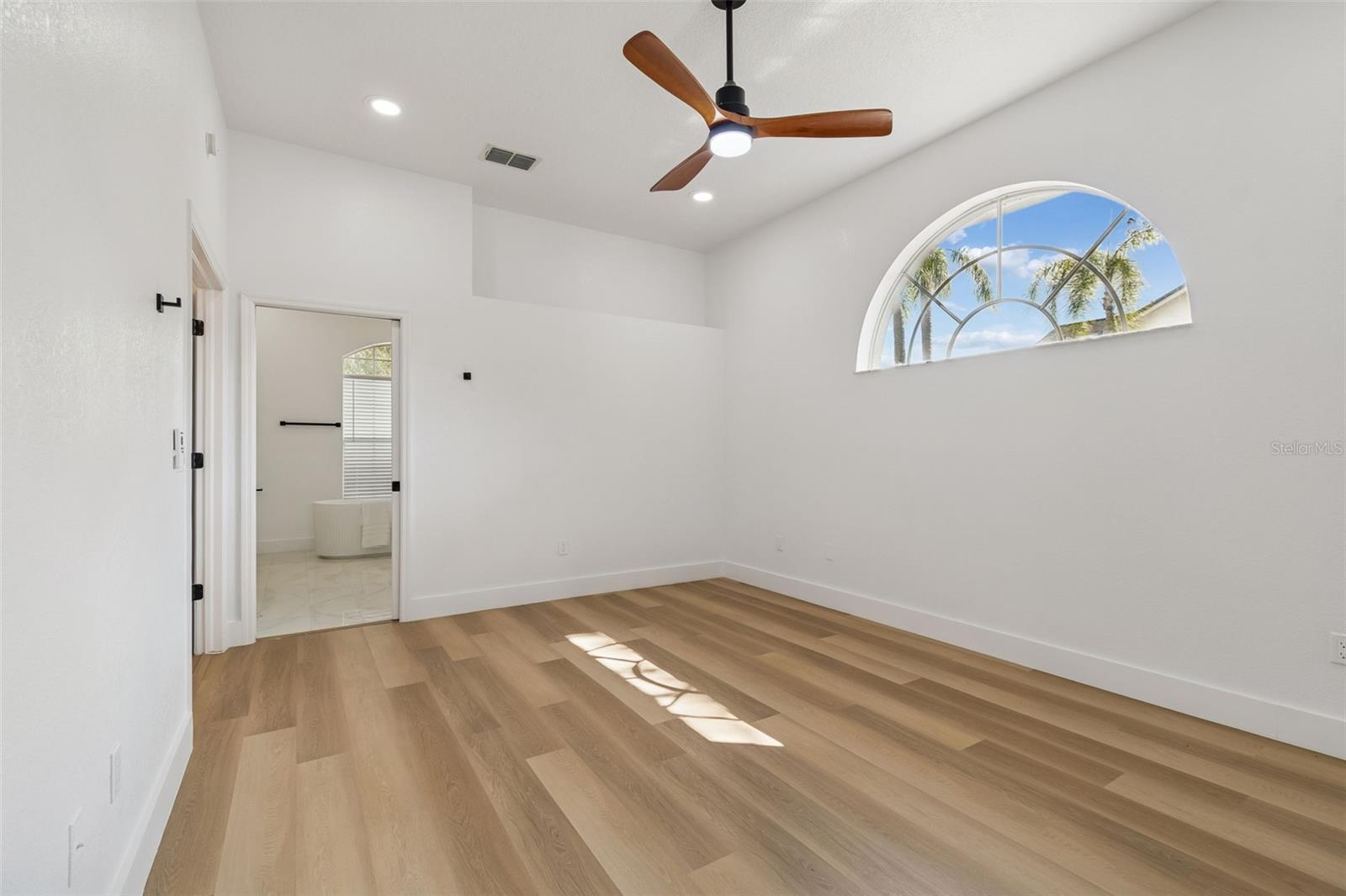 Image 58 of 98 For 8443 Ridgebrook Circle