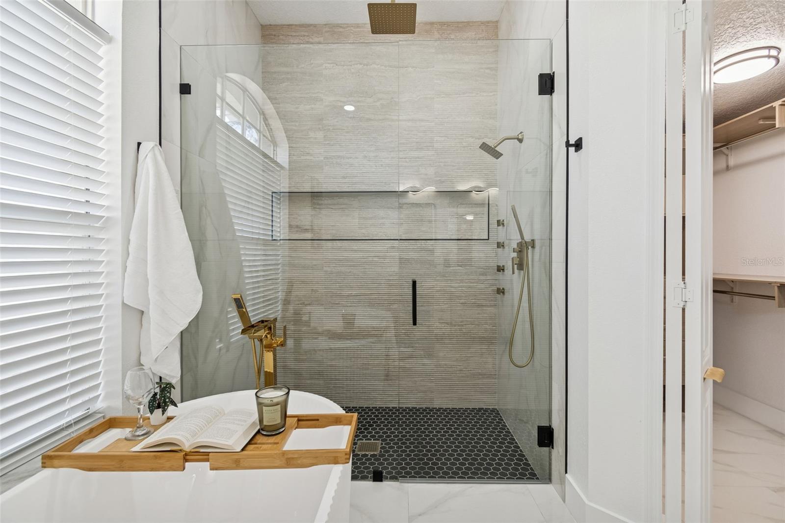 Image 63 of 98 For 8443 Ridgebrook Circle