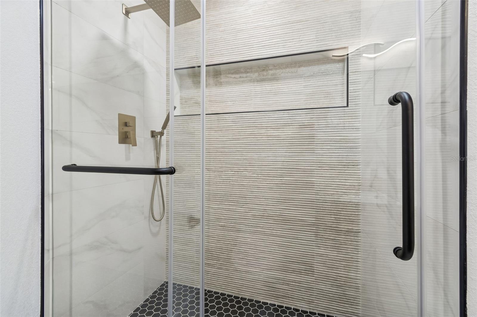 Image 67 of 98 For 8443 Ridgebrook Circle