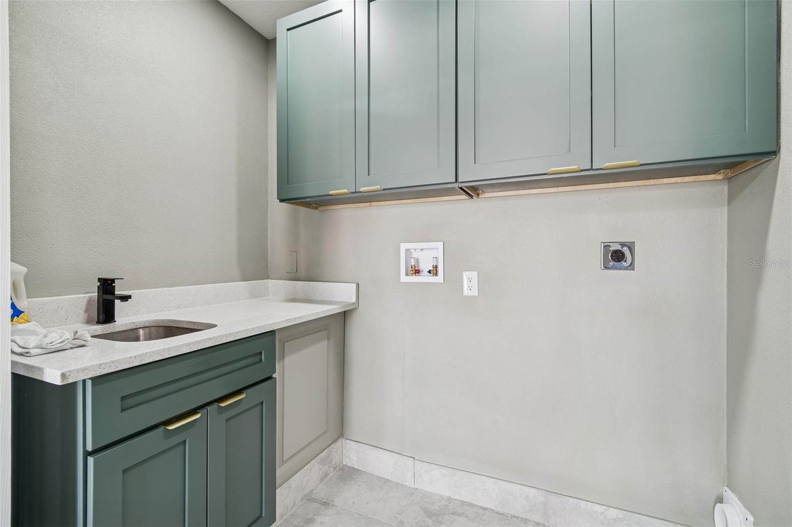 Image 73 of 98 For 8443 Ridgebrook Circle