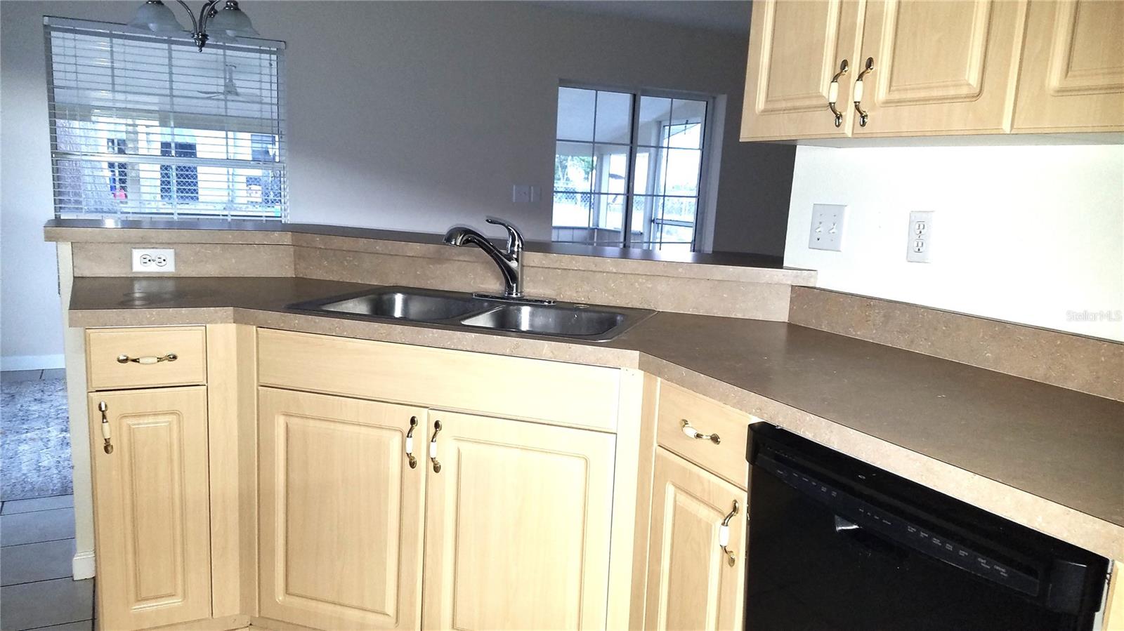 Image 7 of 34 For 4834 Timber Way