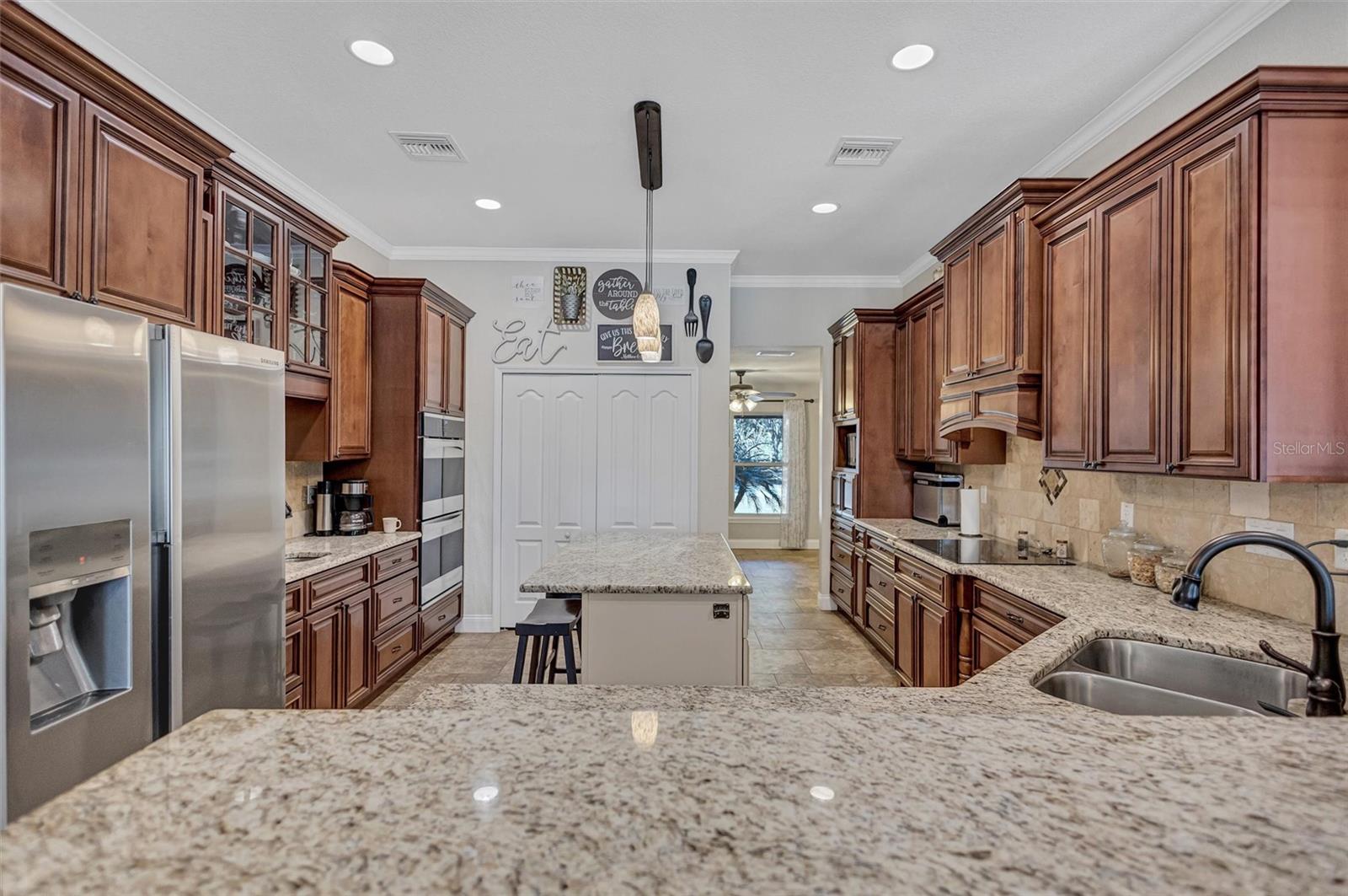 Image 23 of 76 For 1923 Cr 738  