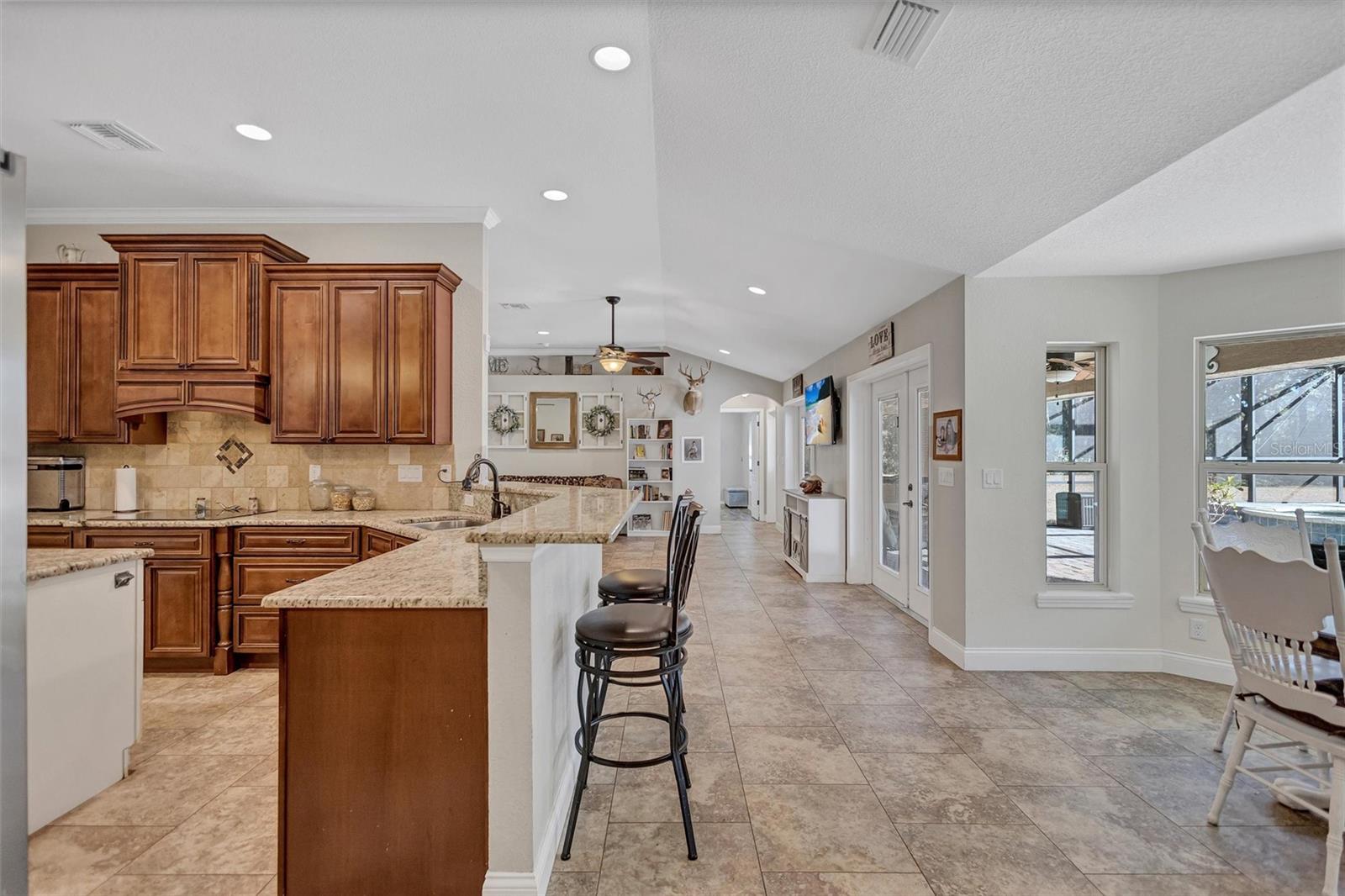 Image 27 of 76 For 1923 Cr 738  