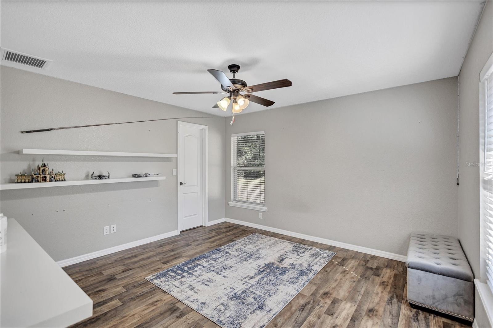 Image 52 of 76 For 1923 Cr 738  