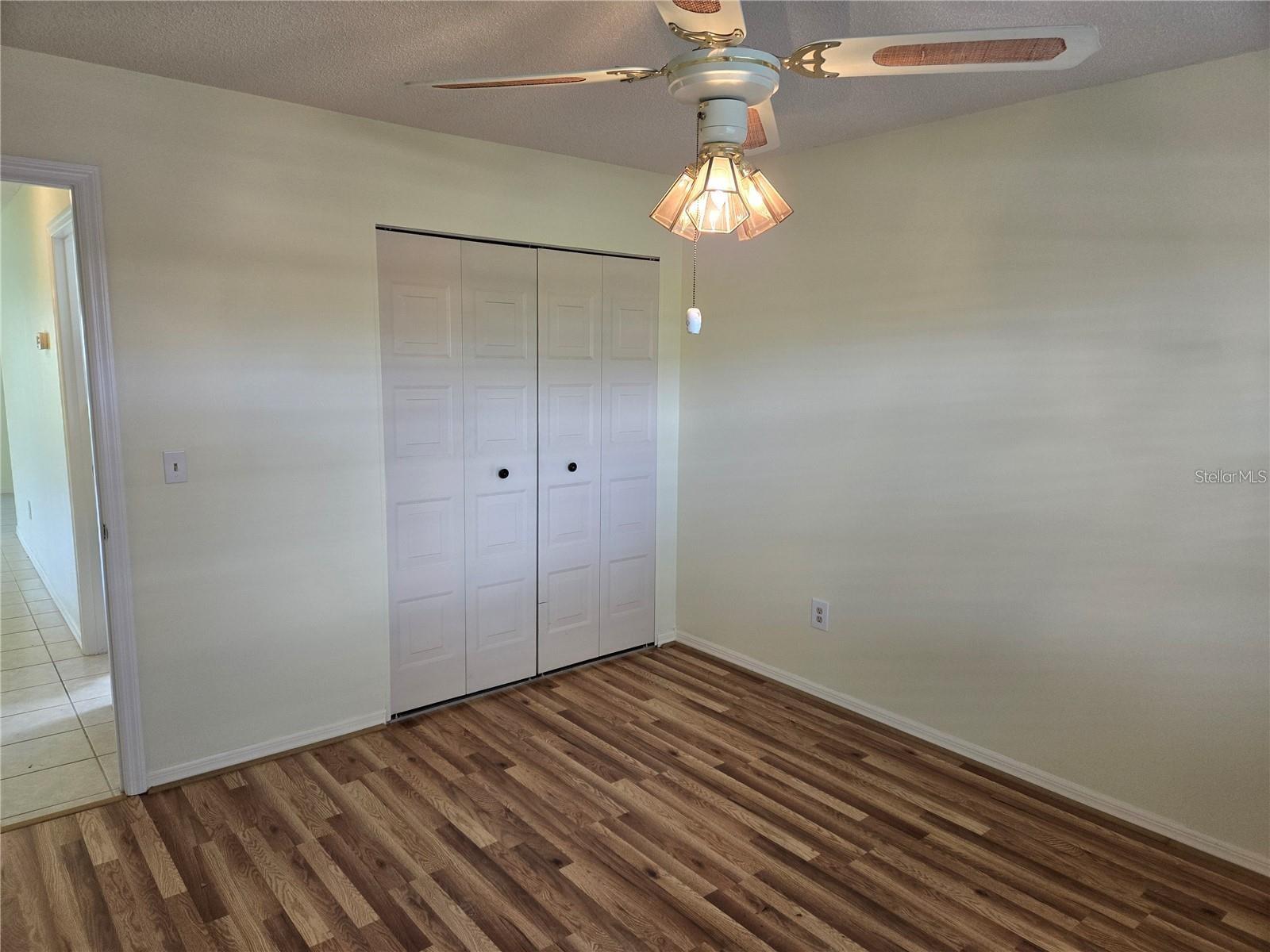 Image 18 of 25 For 908 Hendon Court 129