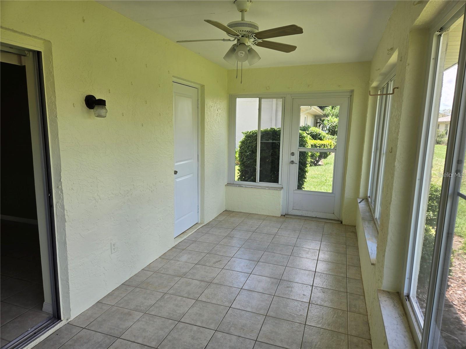 Image 22 of 25 For 908 Hendon Court 129