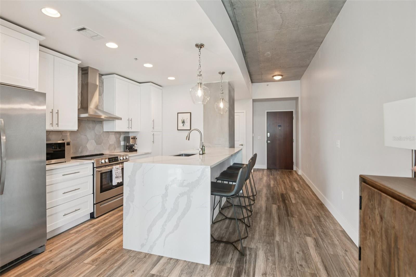 Image 10 of 37 For 777 Ashley Drive 1612