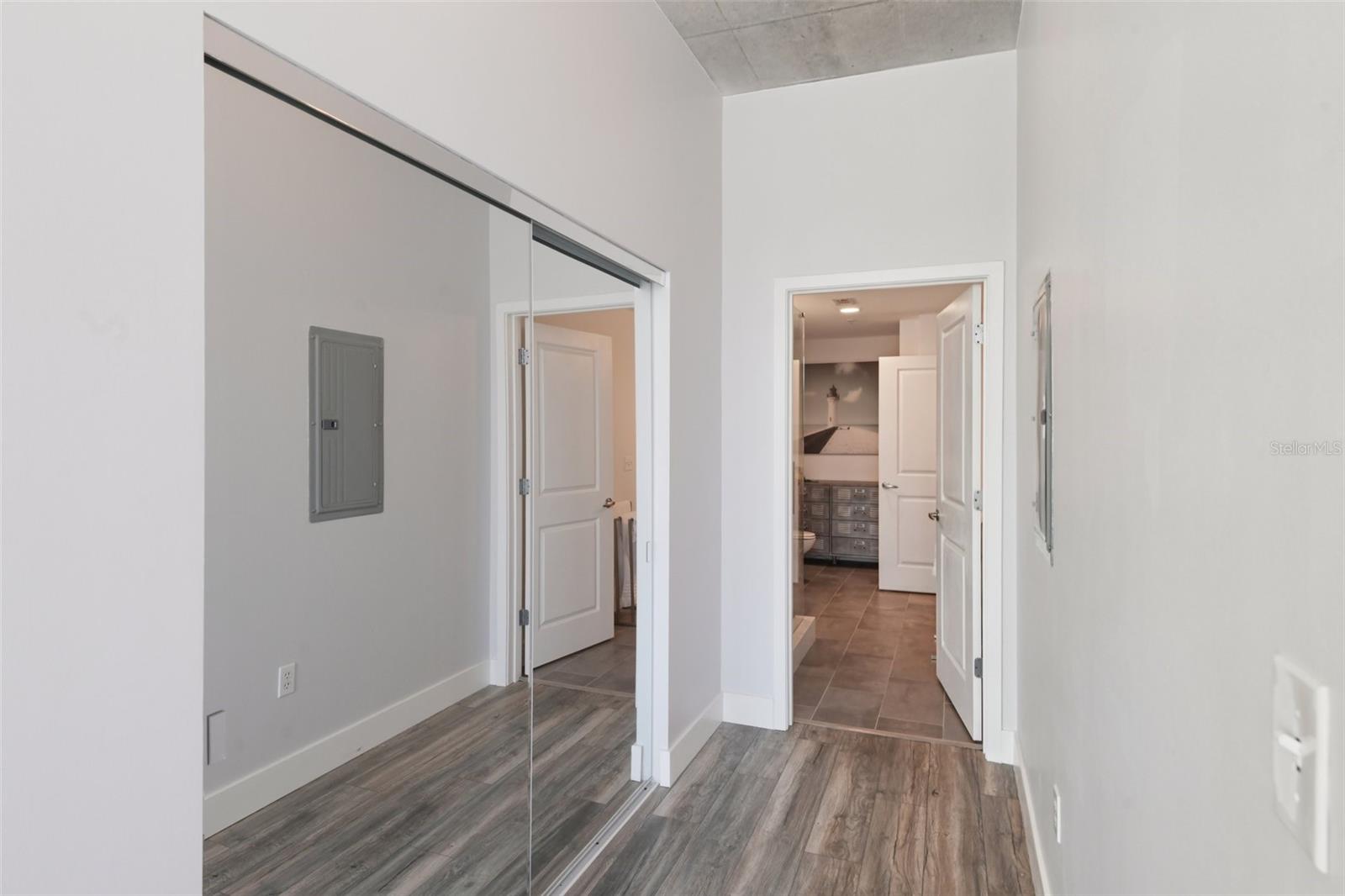 Image 19 of 37 For 777 Ashley Drive 1612