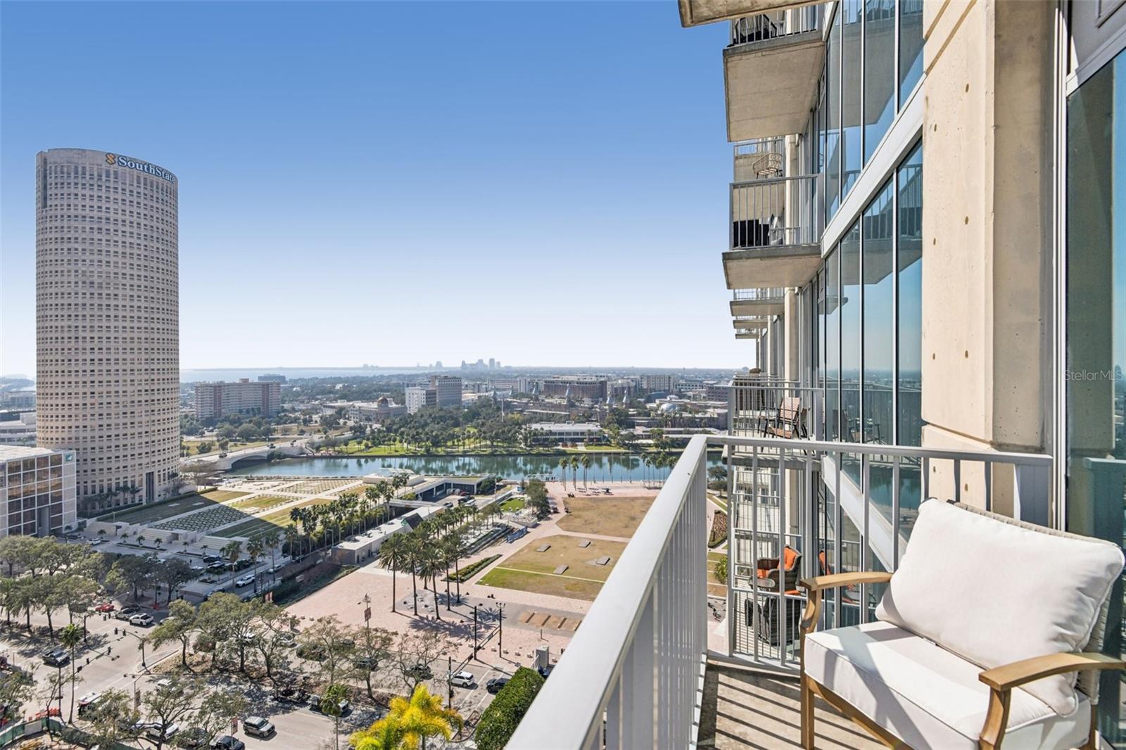 Image 28 of 37 For 777 Ashley Drive 1612