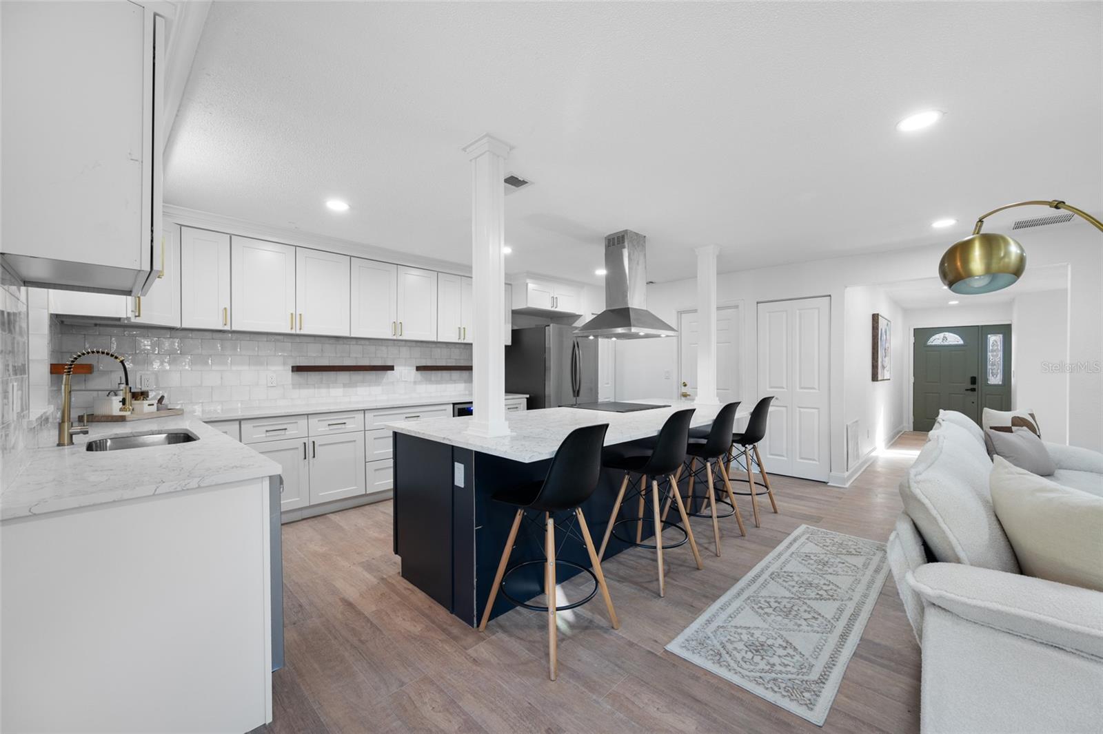 Image 10 of 49 For 1608 Amberlea Drive N