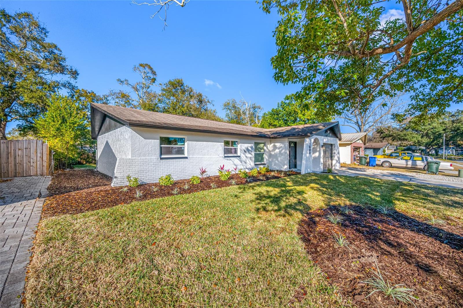 Image 47 of 49 For 1608 Amberlea Drive N