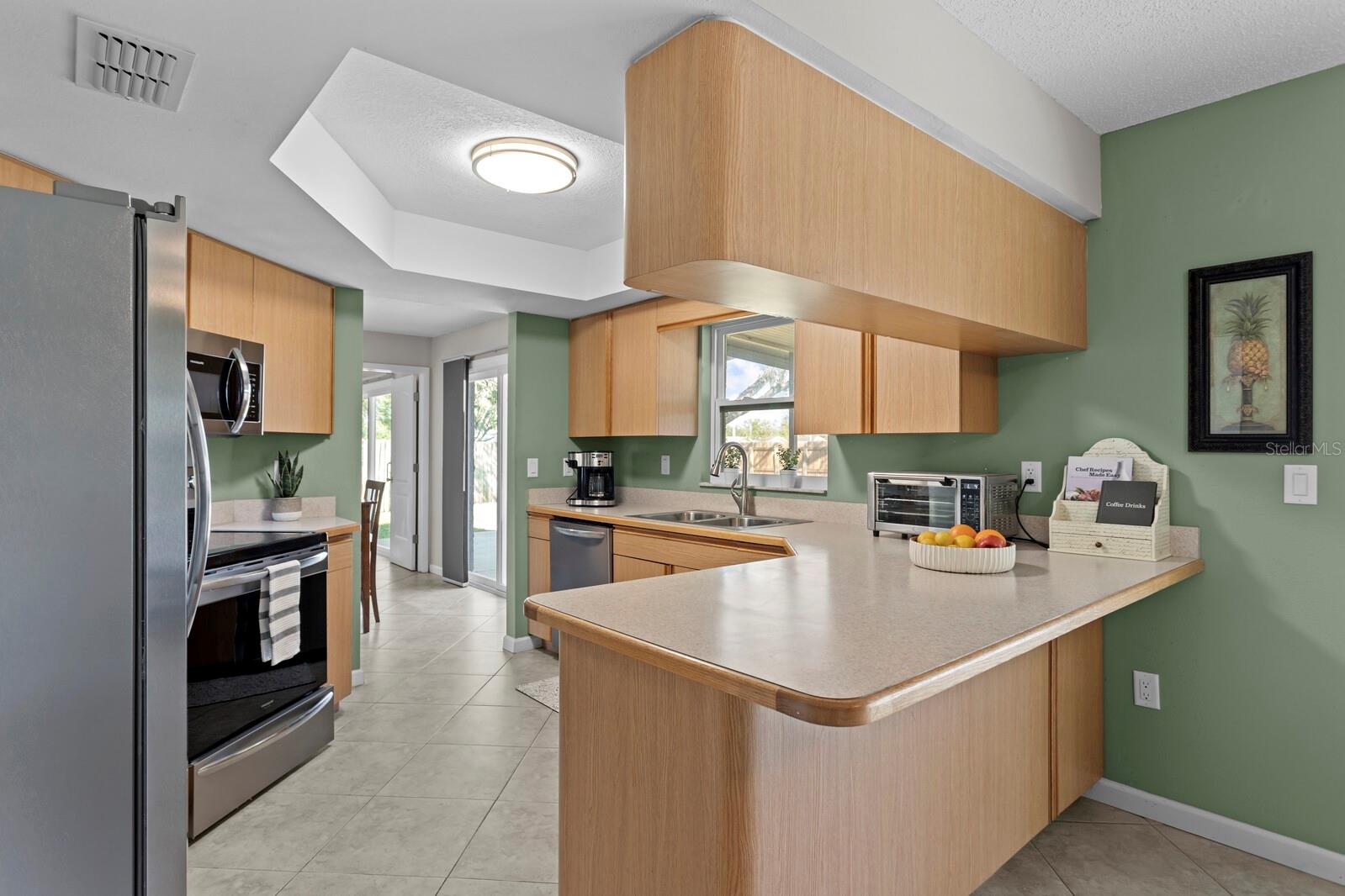 Image 13 of 36 For 6809 Circlecreek Drive