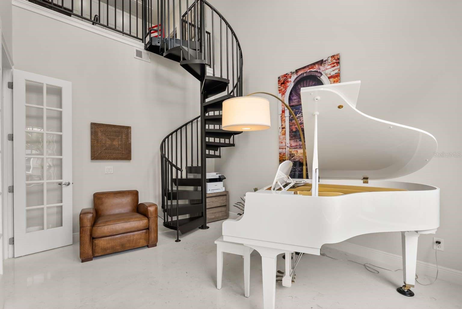 Image 15 of 48 For 9422 Bordet Court