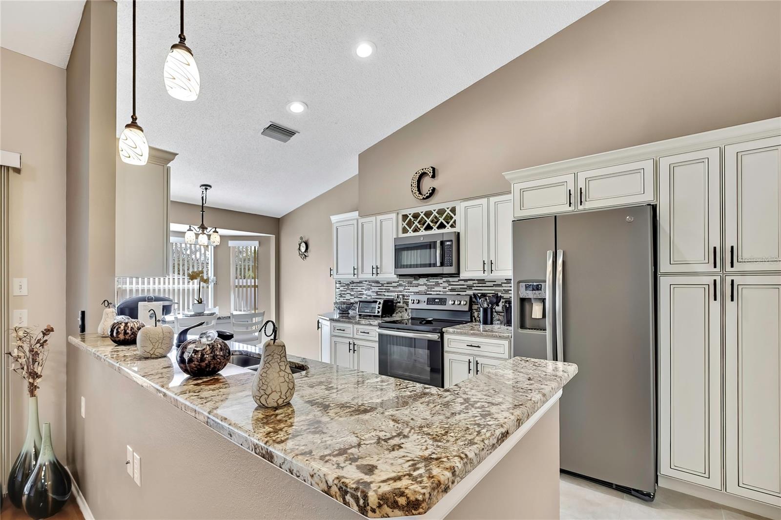 Image 10 of 40 For 1424 Pinewood Hills Court